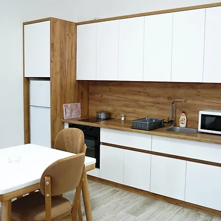 Corner Apartments- Near Airport Tirana