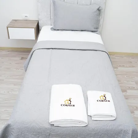 Corner Apartments- Near Airport *